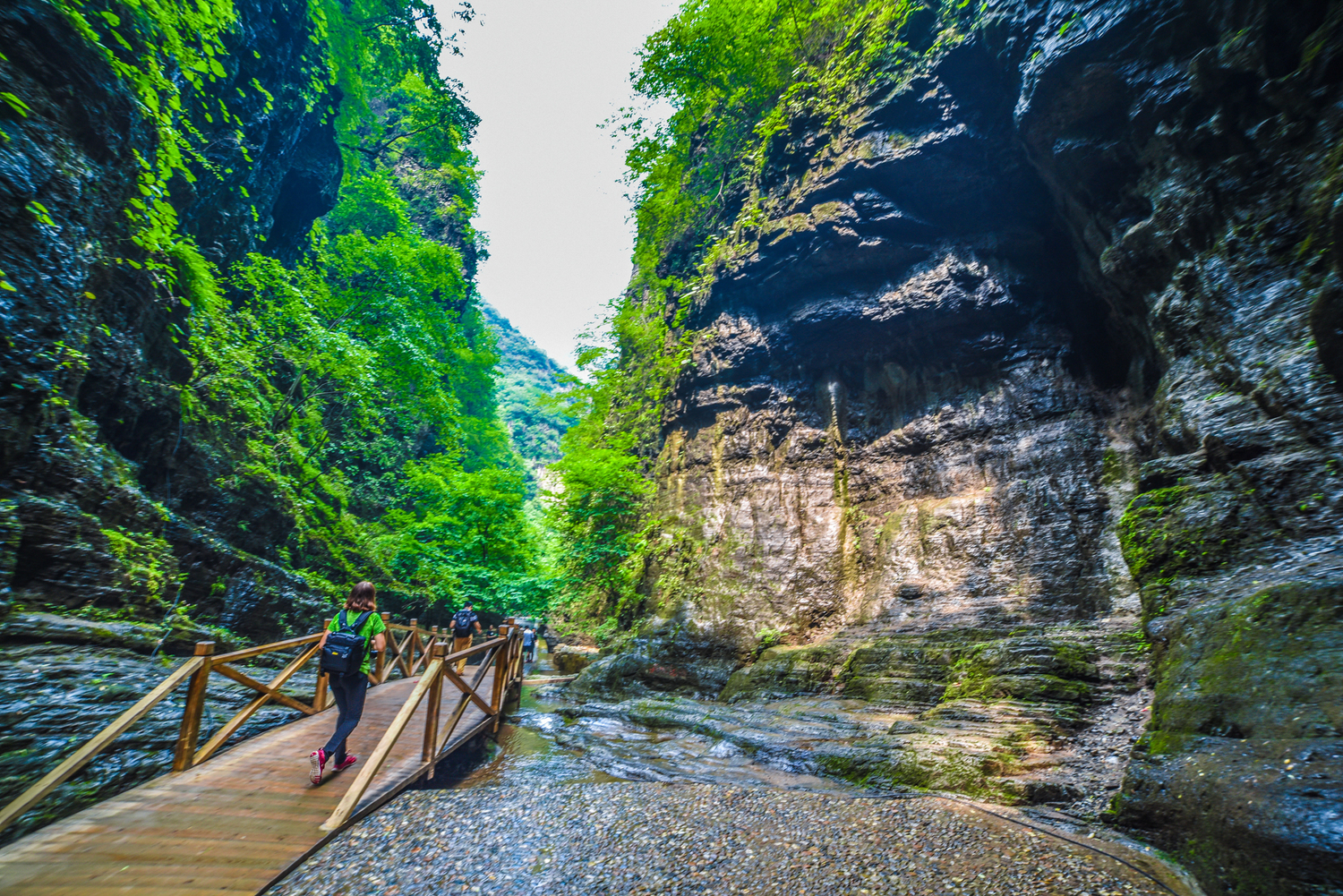 登山,漂流,烧烤,漫步山野,在野三坡来一场返璞归真的团建之旅