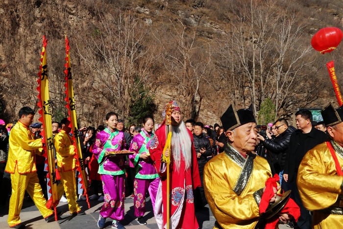 野三坡2019年开山节 喜迎八方来客 保定正爱盟国际旅行社有限公司官网 野三坡公司团建拓展 野三坡红色党建 野三坡团建活动方案 周边公司团建